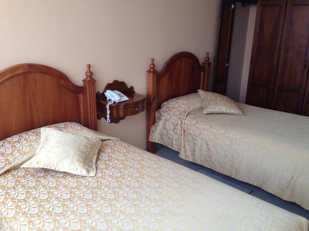 Hostal El Arbolito โกตากาชี ภายนอก รูปภาพ